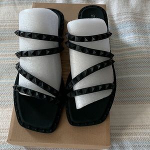 Steve Madden Skyler-J. Size 8 Black